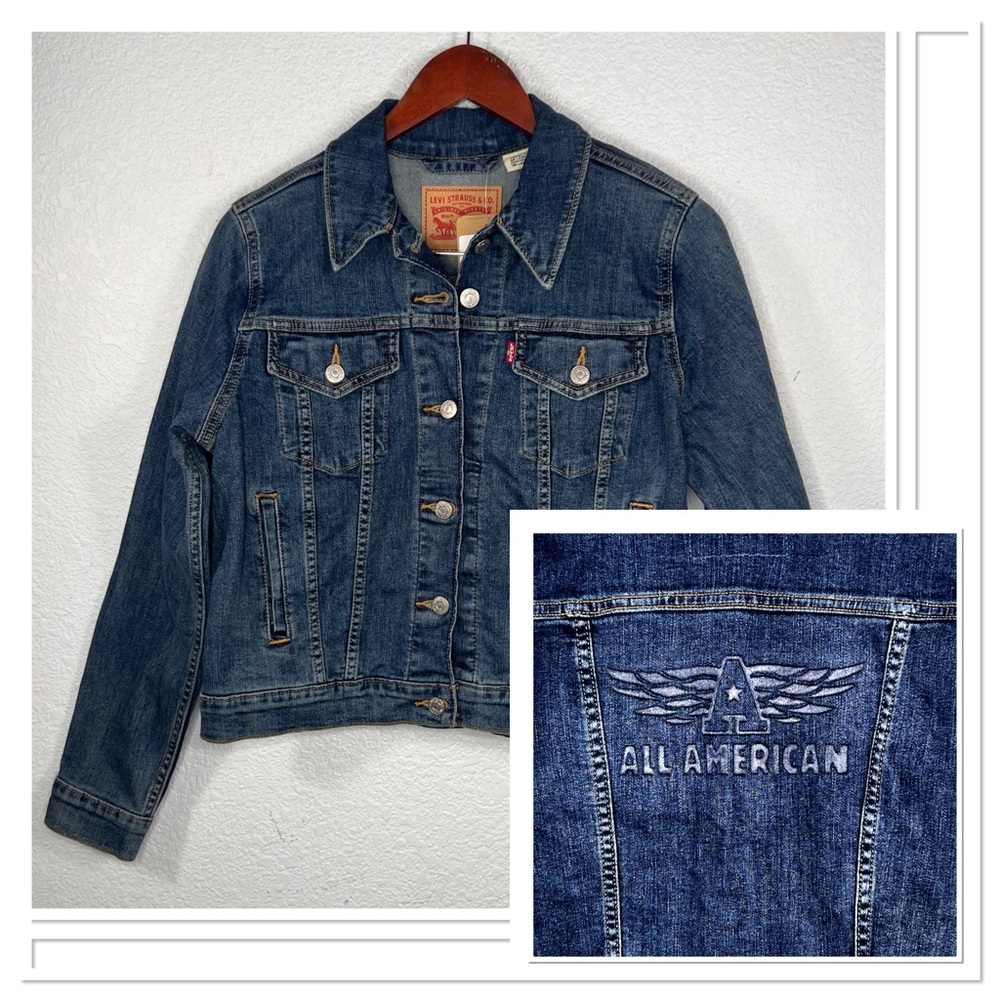 Levi's Women's Classic Blue Jean Jacket Sz M Cotton Blend NWT - Picture 1 of 11